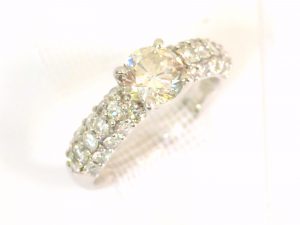 市川店ダイヤ買取ジェリー買取