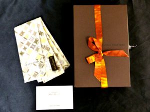 ネクストプラス市川店ルイヴィトンスカーフ買取