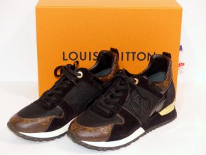 ネクストプラス市川ルイヴィトンスニーカー買取