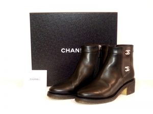 ネクストプラス市川シャネルブーツ買取